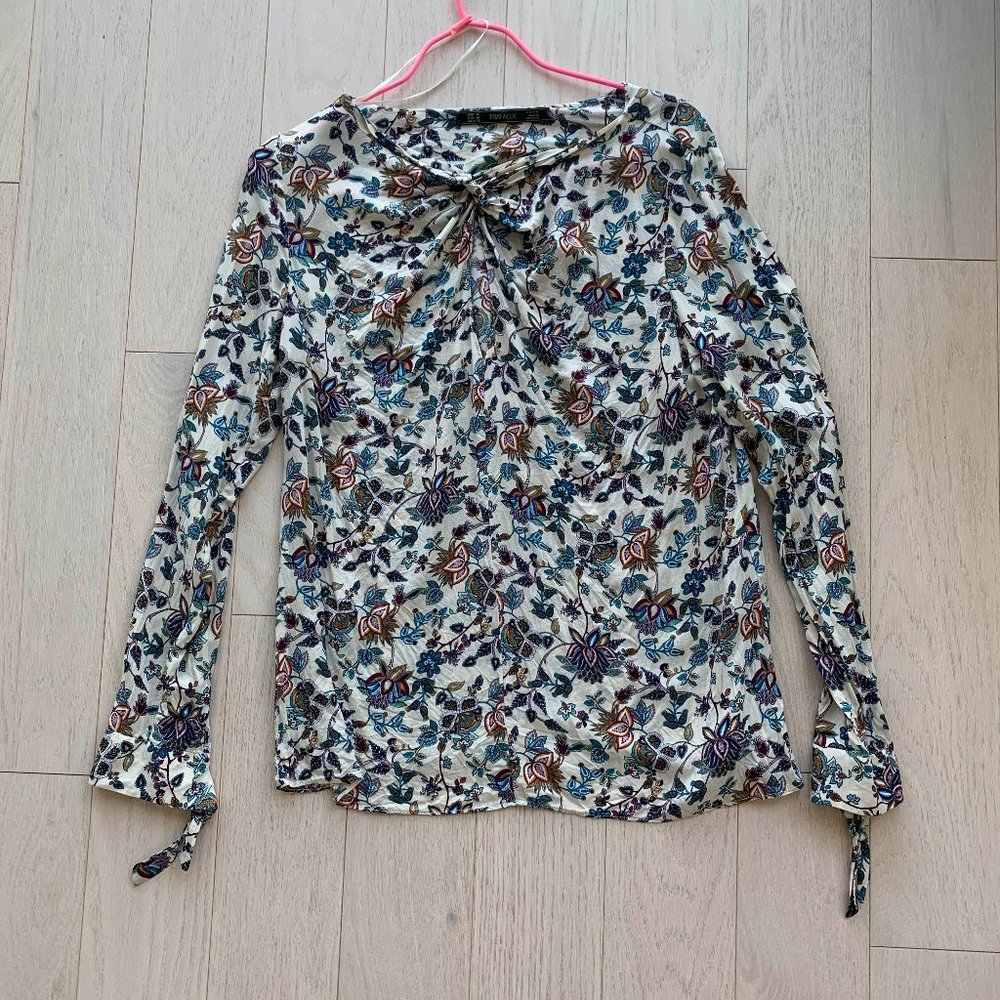 Zara Trafaluc Floral Blouse with Cutout - Medium